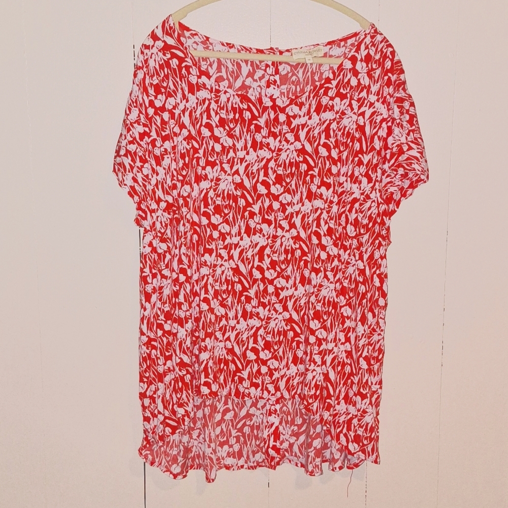 ❤️ Cynthia Rowley red and white floral blouse w/ cap sleeves, back buttons. 3X